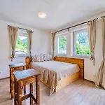 Ferienhaus1 In Kaernten Am Millstaetter See, 85m2, Grill, 2 Baeder, Ideal Fuer Familien Und Paare Дом отдыха *