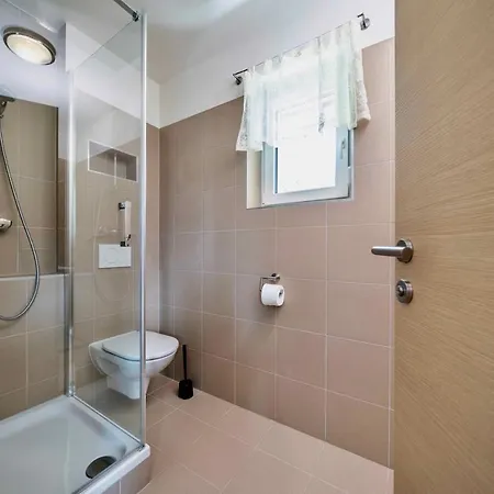 Ferienhaus1 In Kaernten Am Millstaetter See, 85m2, Grill, 2 Baeder, Ideal Fuer Familien Und Paare