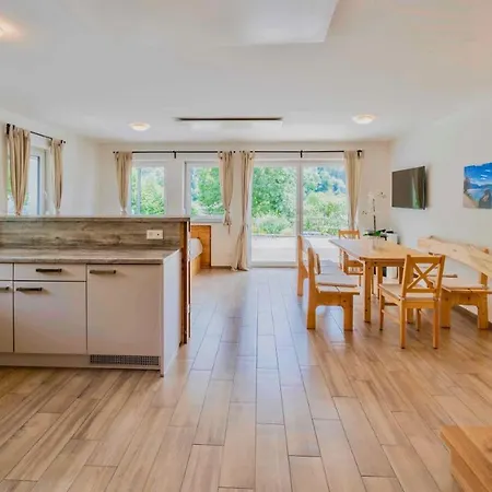 בית נופש Ferienhaus1 In Kaernten Am Millstaetter See, 85m2, Grill, 2 Baeder, Ideal Fuer Familien Und Paare דובריאך