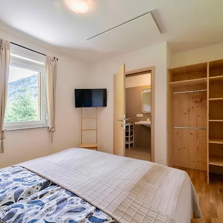 1modernes In Kaernten Am Millstaetter See, 85m2, Grill, 2 Baeder, Ideal Fuer Familien Und Paare Tatil Evi Döbriach