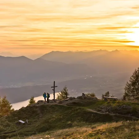 Tatil Evi 1modernes In Kaernten Am Millstaetter See, 85m2, Grill, 2 Baeder, Ideal Fuer Familien Und Paare